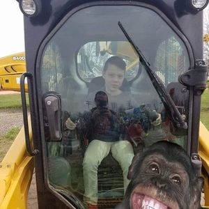 Meet your Posher, Riley